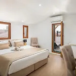 Le Premier Luxury Split
