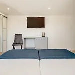 Le Premier Luxury ベッド・アンド・ブレックファスト 4*