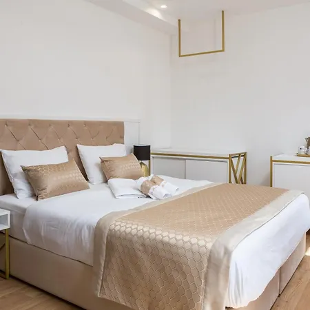 Le Premier Luxury 4* ספליט