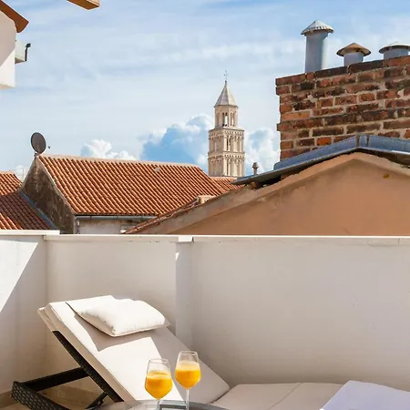 Le Premier Luxury 4* ספליט