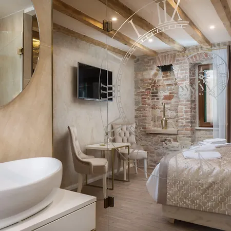 Le Premier Luxury 4* Split