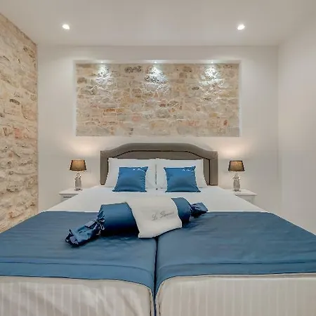 Nocleg ze śniadaniem Le Premier Luxury