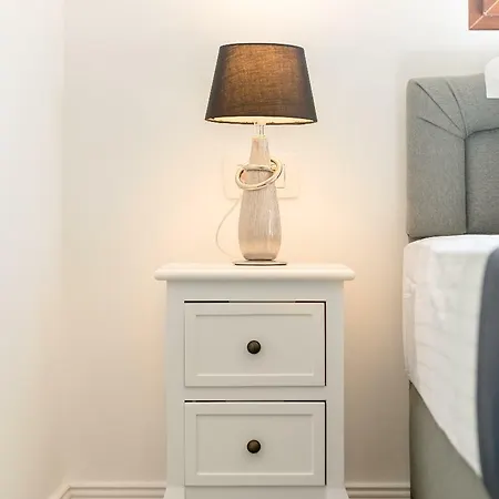 Nocleg ze śniadaniem Le Premier Luxury 4*