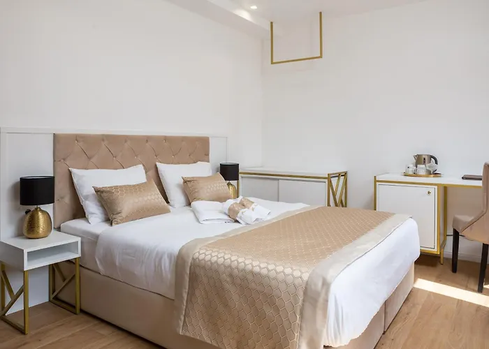 Le Premier Luxury 4* سبليت