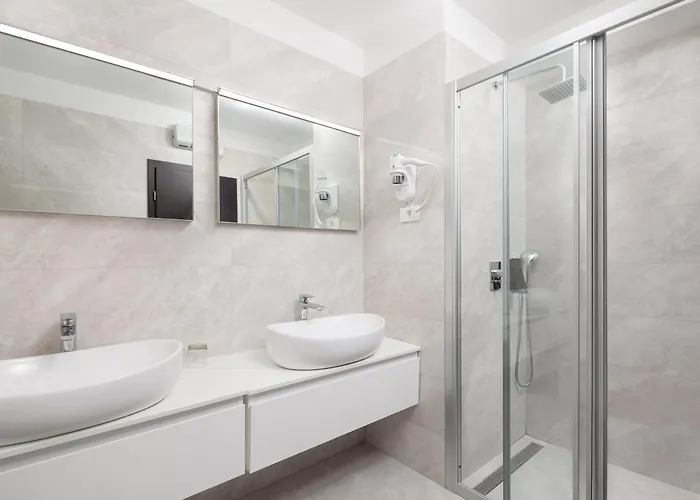 Le Premier Luxury