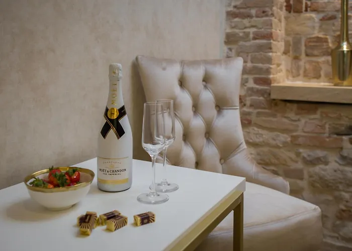 Le Premier Luxury 4* سبليت