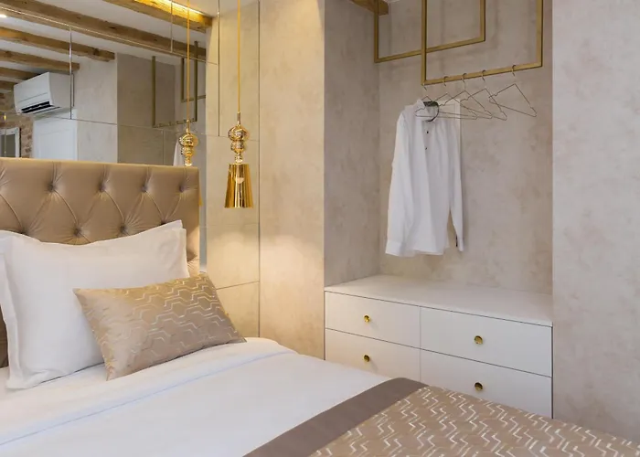 Le Premier Luxury 4* سبليت