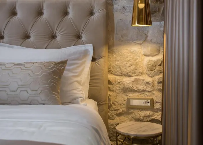 Le Premier Luxury 4* سبليت