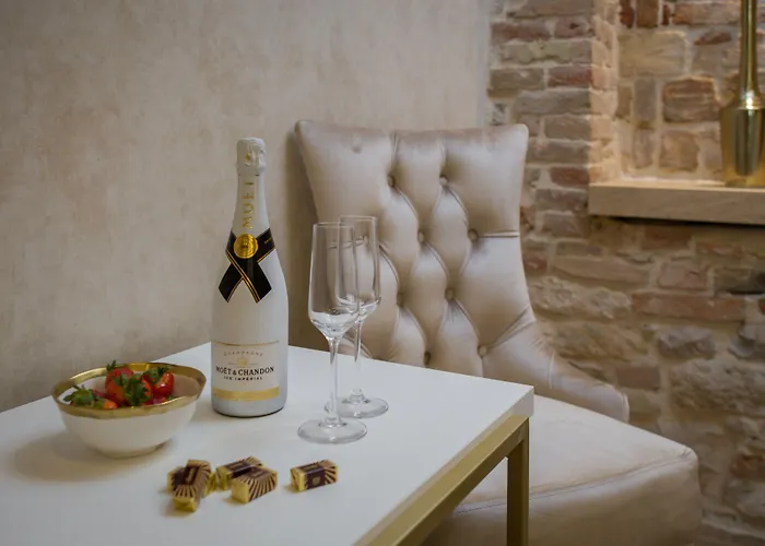 Le Premier Luxury فندق مبيت وإفطار سبليت