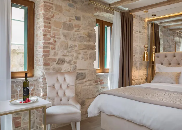 فندق مبيت وإفطار Le Premier Luxury 4*