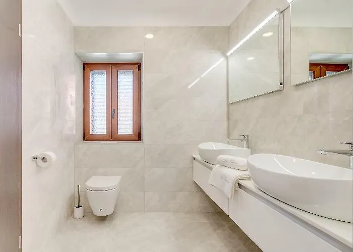 Le Premier Luxury