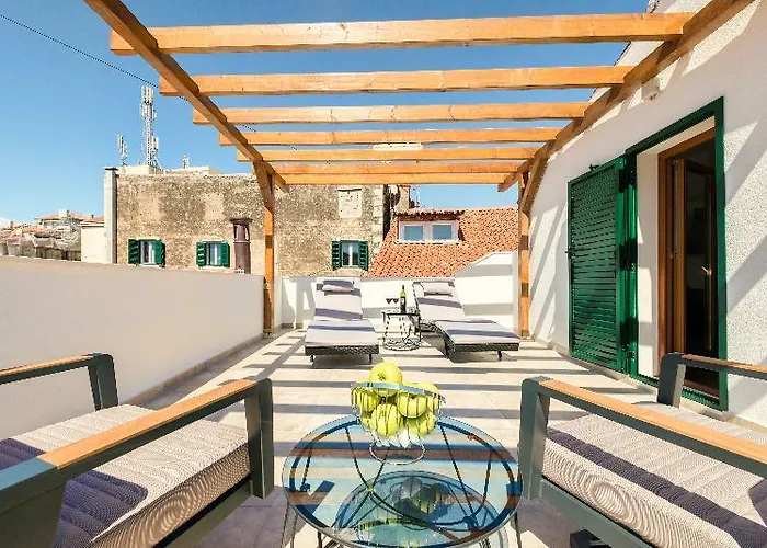 Le Premier Luxury فندق مبيت وإفطار سبليت