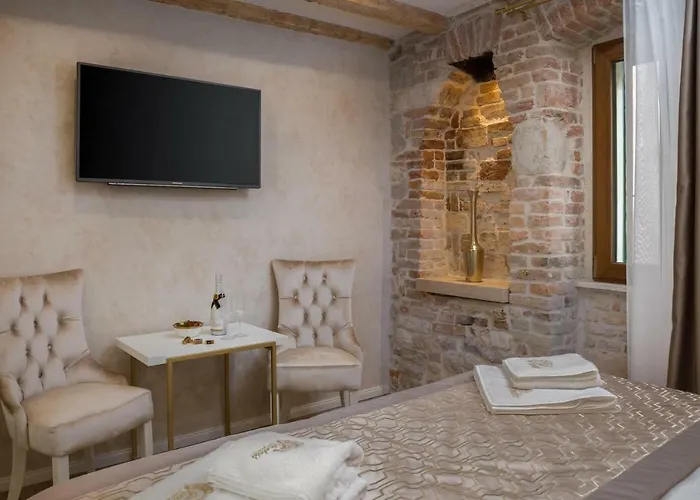 Le Premier Luxury فندق مبيت وإفطار