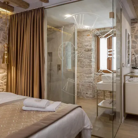 Le Premier Luxury Bed and Breakfast Σπλιτ