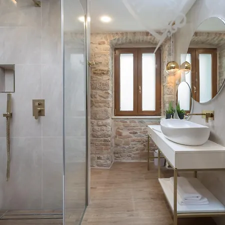 Le Premier Luxury 4* Σπλιτ