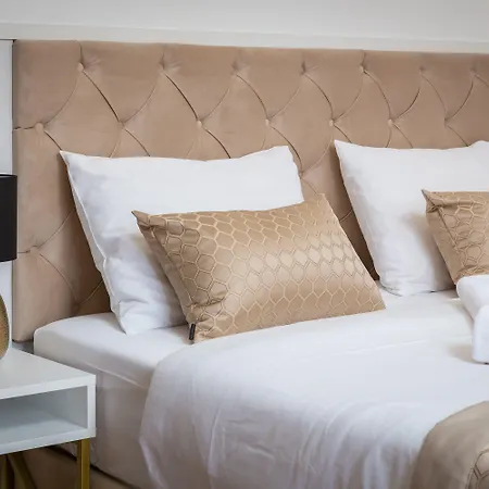 Le Premier Luxury Bed and Breakfast