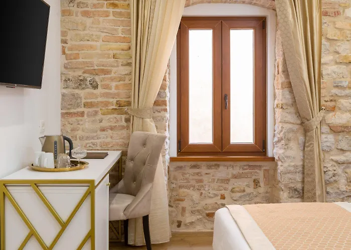 Le Premier Luxury 4* Σπλιτ